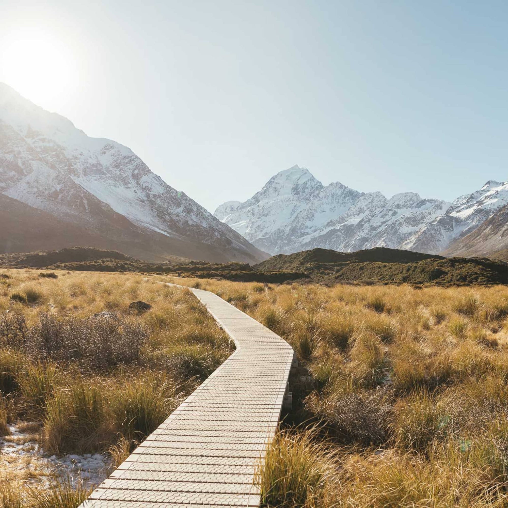 A board walk in the middle of Hooker Valley in New Zealand